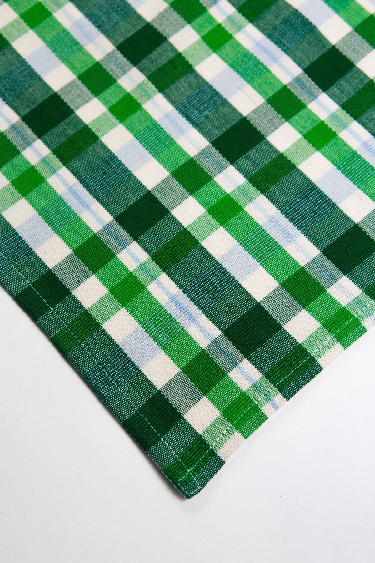 Josefina Plaid Runner